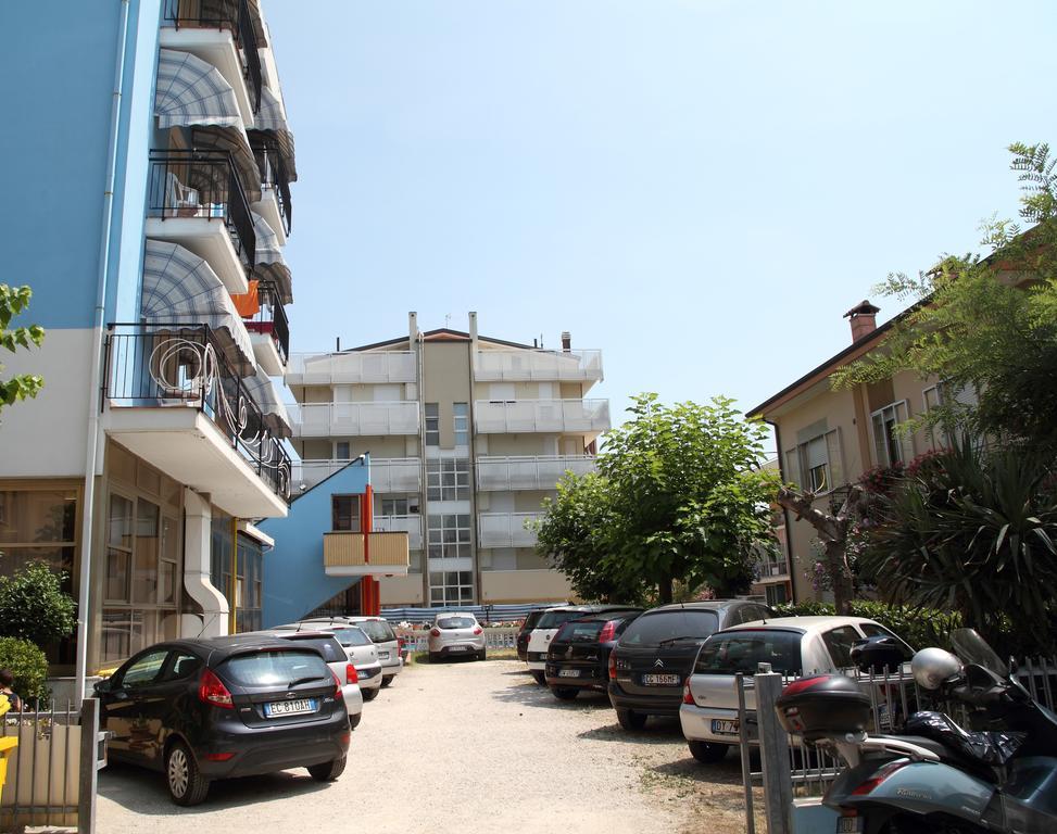 Hotel Universo Rimini Exteriér fotografie